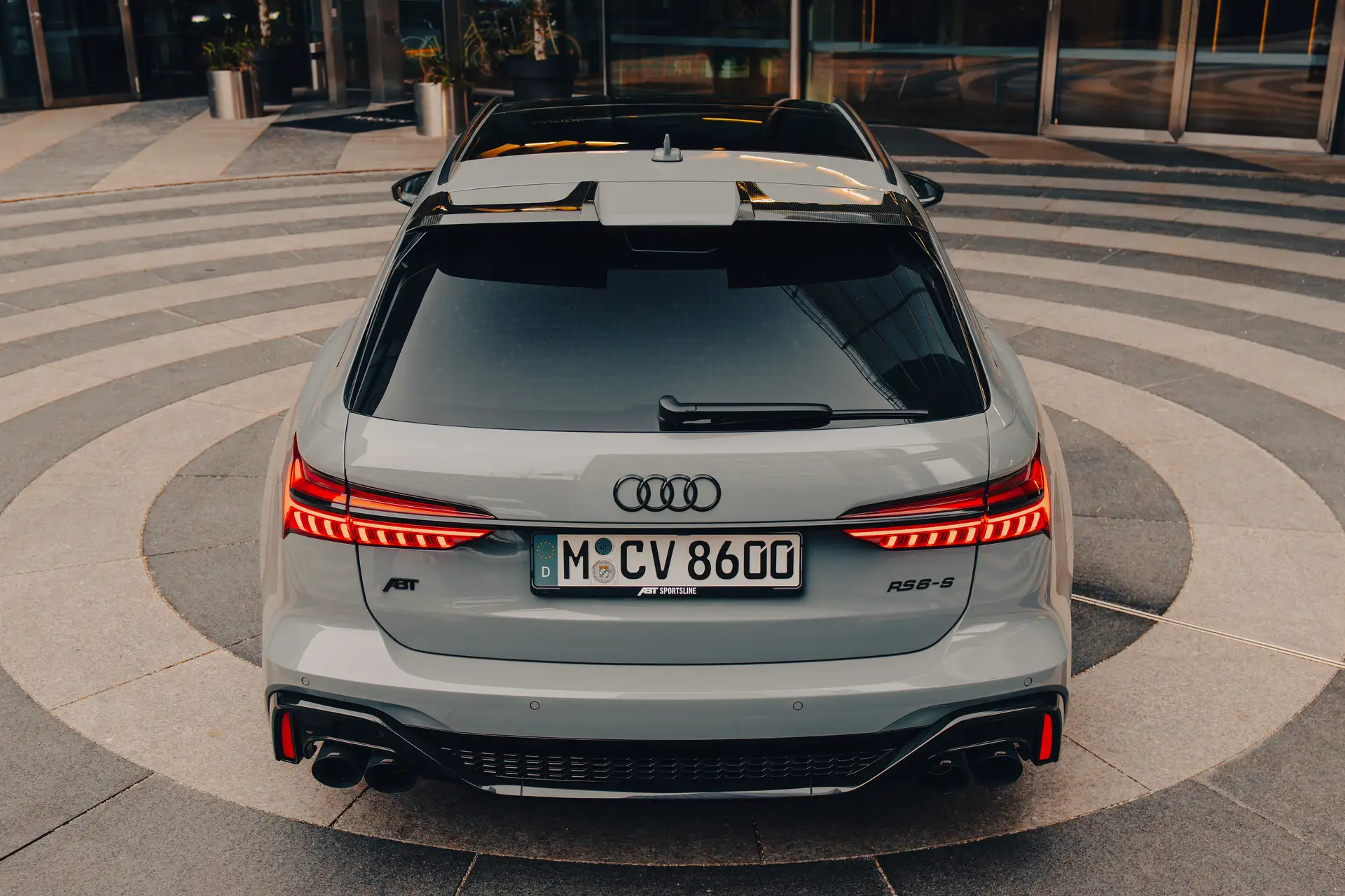 Audi Abt RS6-S CarVia Rental Car: Rear View